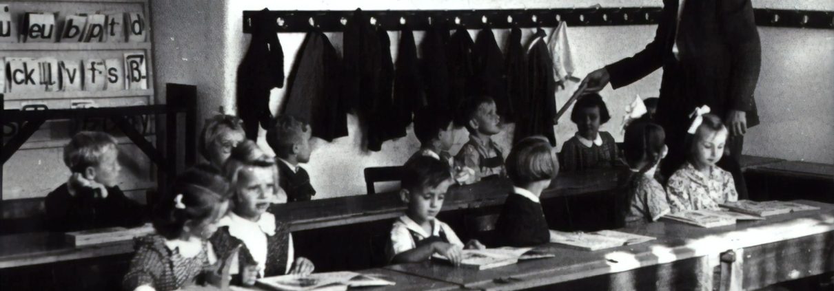 Austrian National Library Archive Image of School classroom